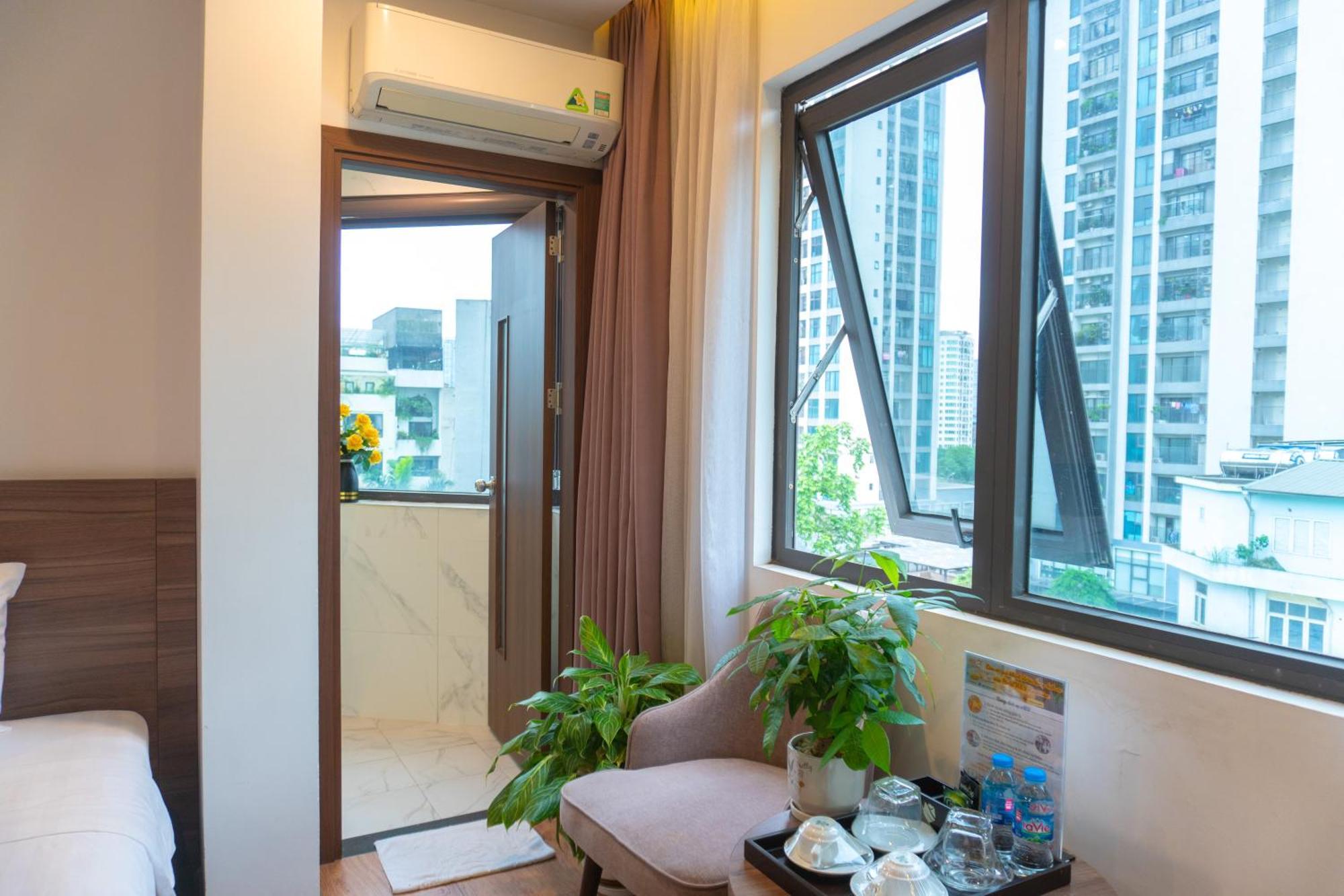 A89 Rosarian Hotel — Photos 1
